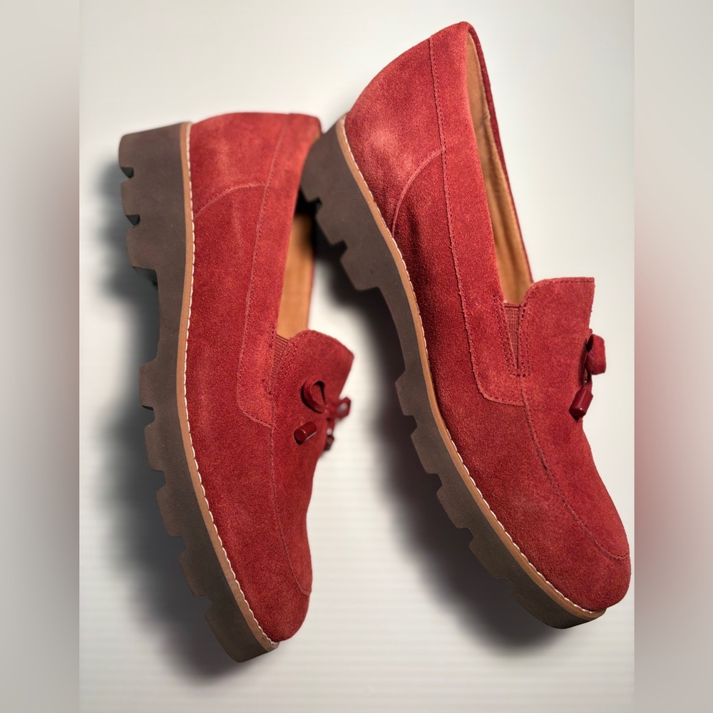 NWOT Vionic Comfort Suede Loafers 7.5 - Picture 6 of 9